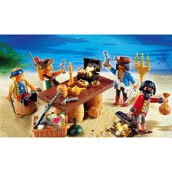 4292-Bande de pirates avec leur butin