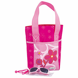 Sac de plage et lunettes de soleil