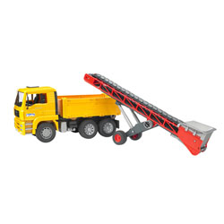 Camion de construction MAN avec tapis roulant