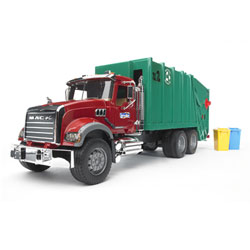 Camion poubelle Mack et 2 poubelles