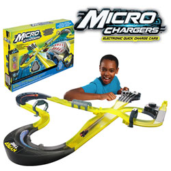 Circuit Hyper Time + 2 voitures et chargeur Exclusifs