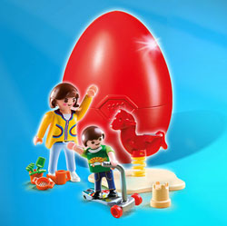 4939 - Oeuf Maman avec enfant et aire de jeux