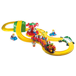 Voyage en train Roule Babar