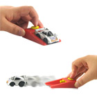 Petite voiture avec lanceur