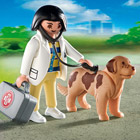 4750-Vétérinaire avec chien