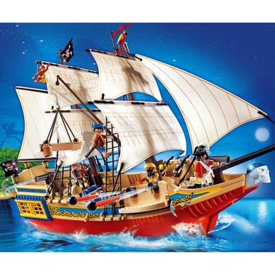 4290 Grand bateau camouflage des pirates