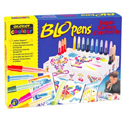 Un fantastique coffret comprenant 15 feutres Blopens, 16 pochoirs exclusifs, 40 feuilles de dessin, un atelier de dessin avec coffret de rangement, et un manuel d'instructions et d'idées.Il suffit de viser et de souffler pour créer des effets d'ombres et de reliefs. Génial pour les dessins, les photos, les posters, les cartes, les enveloppes et bien plus encore !
