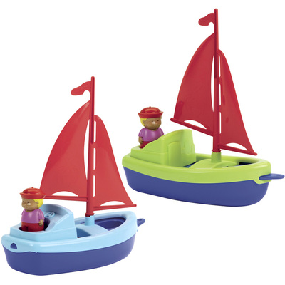 Bateau et figurine