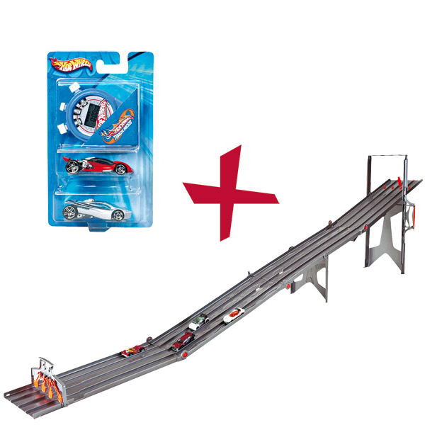Piste 4 Lane Raceway + pack 2 chrono !Une piste Hot Wheels qui permet de lancer dans des courses folles jusqu'à 4 véhicules.Les bolides descendent la pistes simultanément, un drapeau signale le premier qui franchit la ligne d'arrivée. La piste se replie p