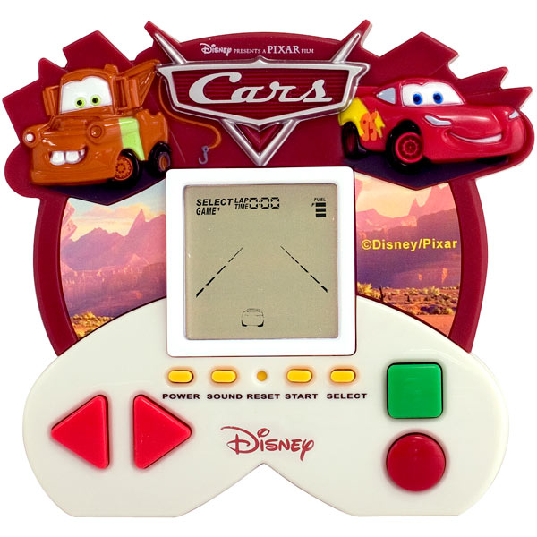 Jeu électronique de poche à emporter partout !Retrouve les héros de Cars dans 5 mini-jeux de course et de rapidité !Effets sonores tirés du film !Fonctionne avec 3 piles LR03 non fournies.