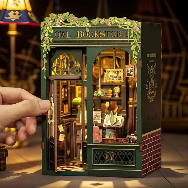 Kit DIY Book Nook - Owl Bookstore