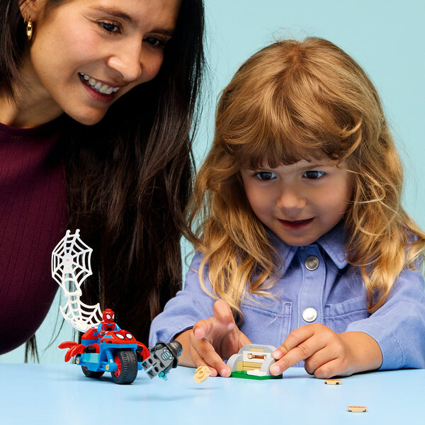 11206 - LEGO® Spidey - Spidey sur sa moto contre Rhino