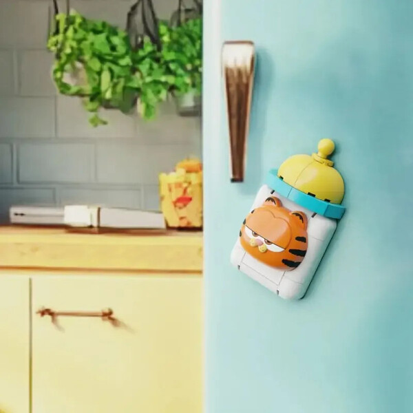 Magnet frigo Pantasy à construire - Garfield biberon