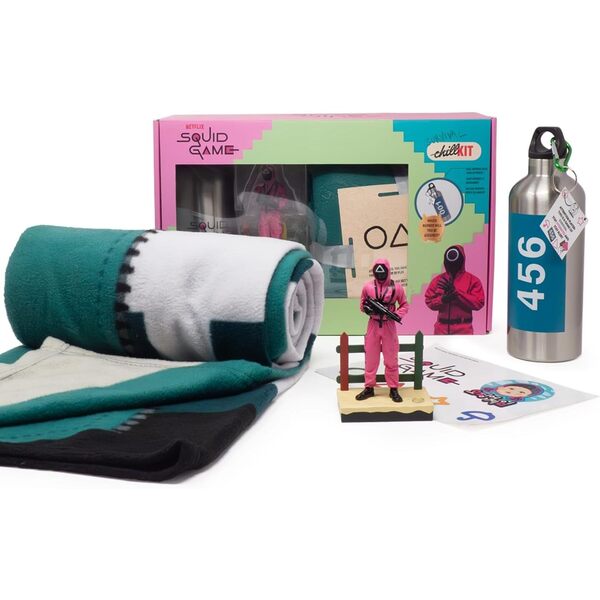 Kit pour chiller avec gourde, plaid, figurine et stickers - Squid Game