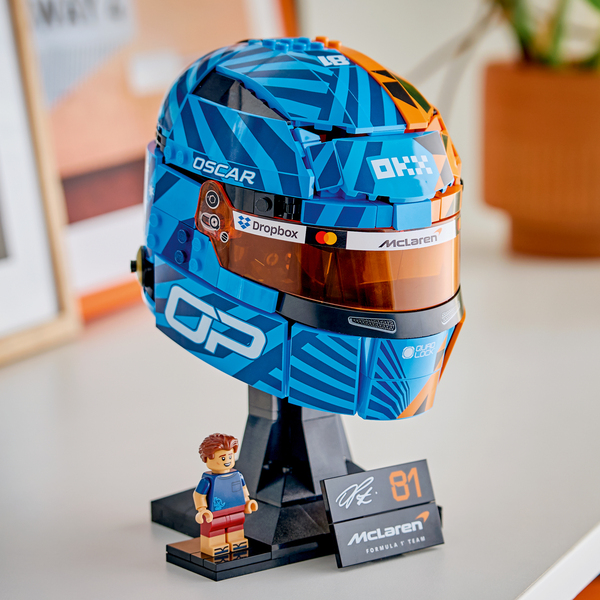 43017 - LEGO® Editions Formula 1 - McLaren Mastercard F1® Team Oscar Piastri Helmet