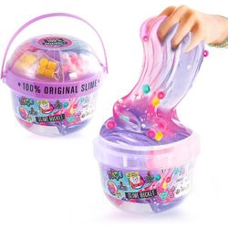 Pot géant de slime et décorations (modèle aléatoire)