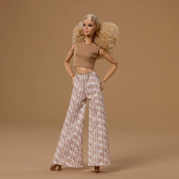 Poupée Barbie Signature Basics - Modèle 07