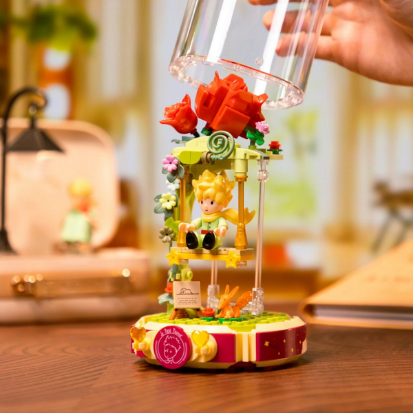 Figurine Pantasy à construire - Le Petit Prince et la balançoire à roses - 20cm (234 pièces)