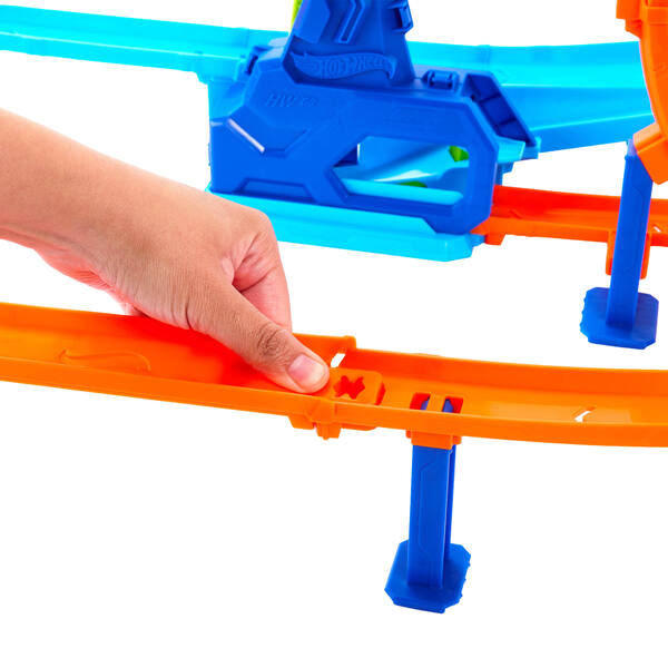 Hot Wheels - Circuit Looping Cyclone