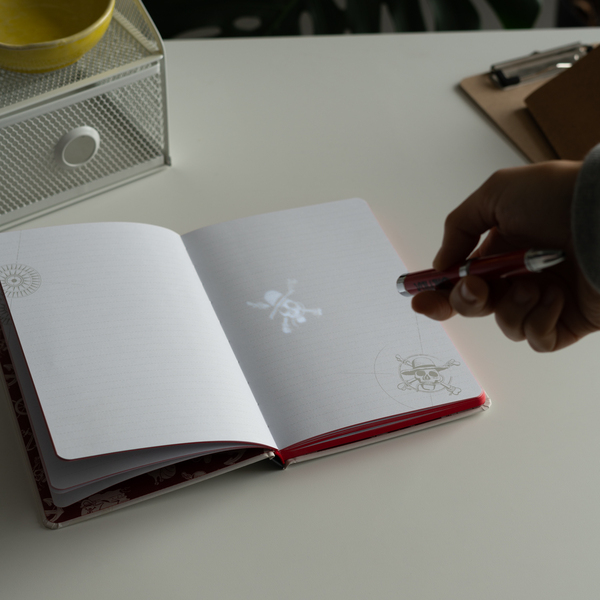 Carnet A5 avec stylo projecteur - One Piece