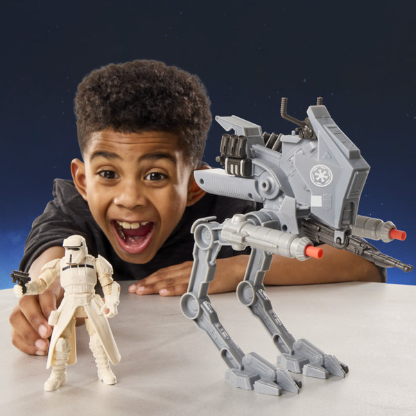 Figurine pilote d AT-RT Imperial Remnant et AT-RT - Star Wars ActionVerse