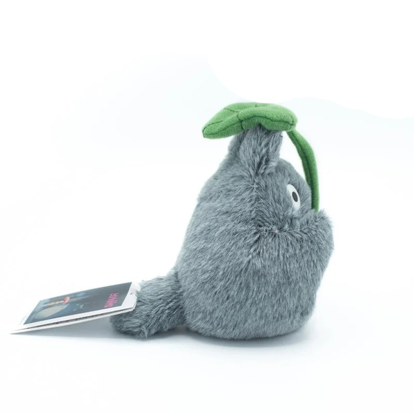 Peluche Totoro avec sa feuille – Mon voisin Totoro - 13cm