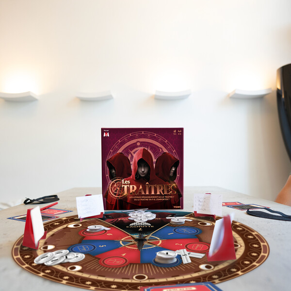 Les Traîtres - Le Jeu De Plateau