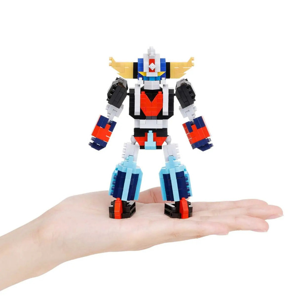 Nanoblock robot Goldorak