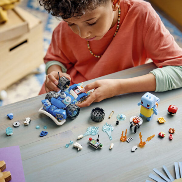 72156 - LEGO® Pokémon - SMART Play : L’aventure de Carapuce avec le buggy du Dresseur