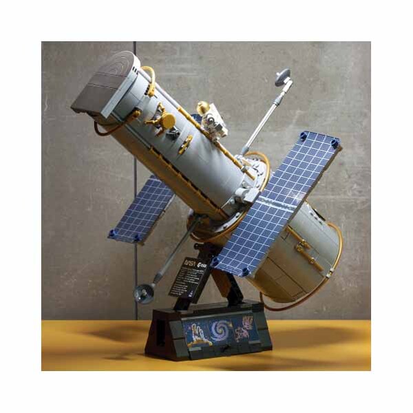 11382 - LEGO® Icons - Le Télescope Spatial Hubble 
