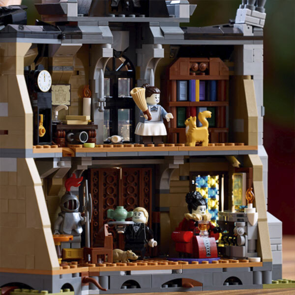 11383 - LEGO Icons - Le Manoir du Maire