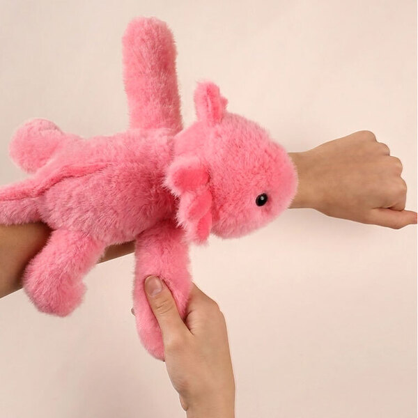 Peluche de poignet à enrouler Axolotl rose - 25cm - Collection Podcoll