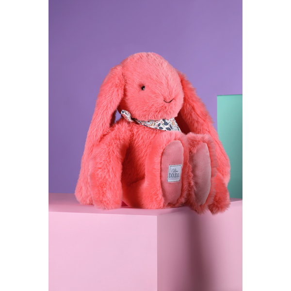 Peluche à câliner lapin corail avec bandana