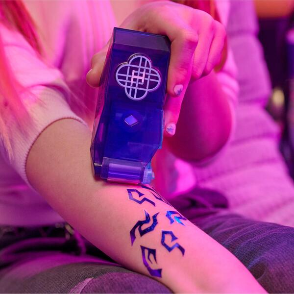 Shimmer Me Body Art Cool Maker - KPop Demon Hunters