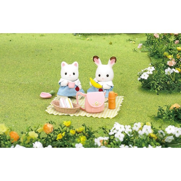 Sylvanian Families - 5103 - Set de pique nique  de la crèche et figurine bébé chat Soie