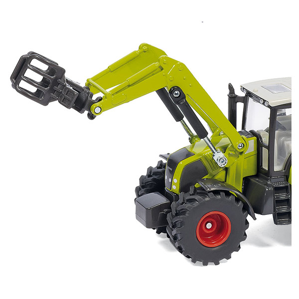  Tracteur Claas avec chargeur frontal et remorque 