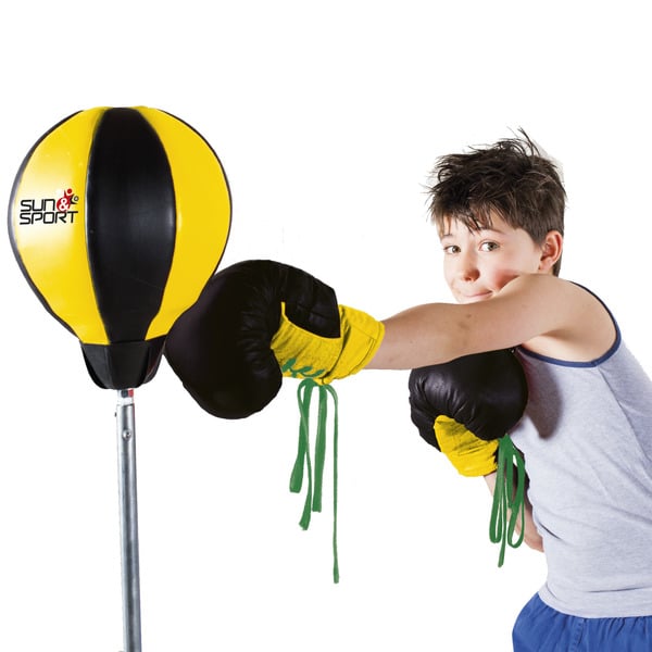 Punching Ball sur pied gants de boxe