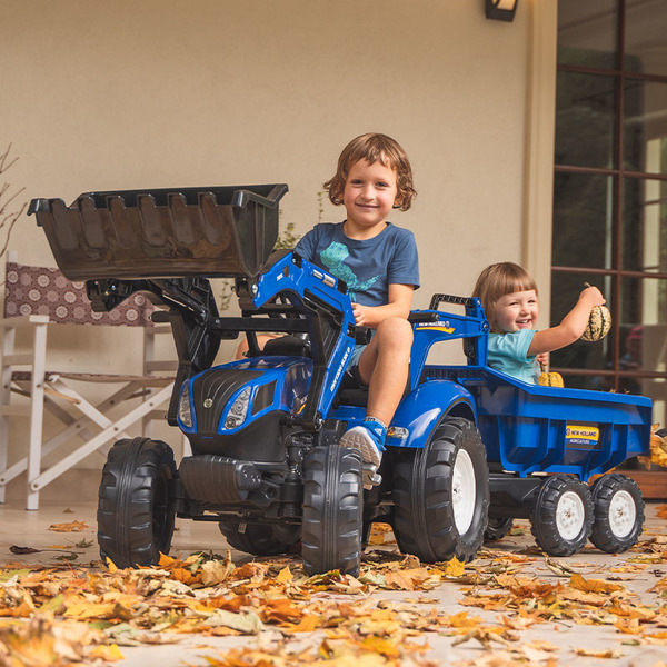 Tracteur New Holland avec excavatrice et benne maxi