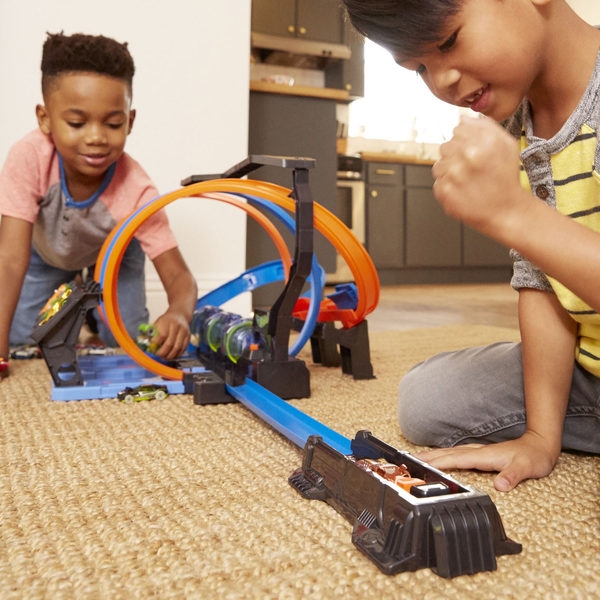 circuit looping infernal hot wheels