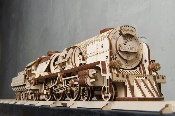 Train à vapeur V-Express - Modèle mécanique en bois