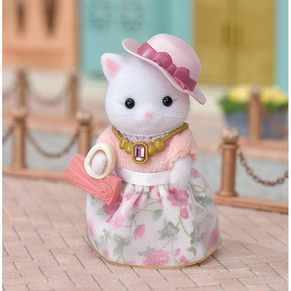 Sylvanian Families - 5461 - Grande soeur chat persan et sa valisette de mode