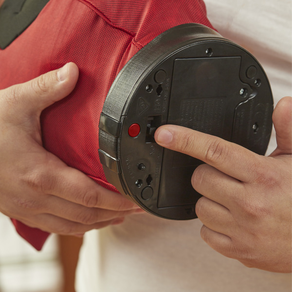 Marvel Legends - Tête de Deadpool interactive  - Anglais