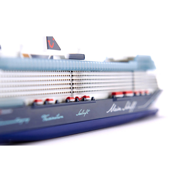 Modèle réduit du navire Mein Schiff 1