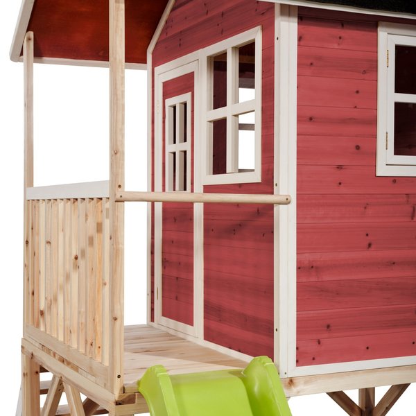 Maison en bois Loft 500 rouge avec toboggan et bac à sable