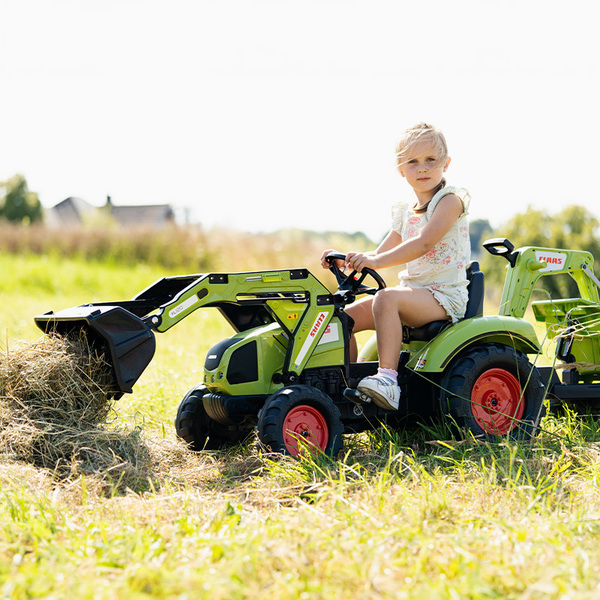 Tractopelle à pédales Claas