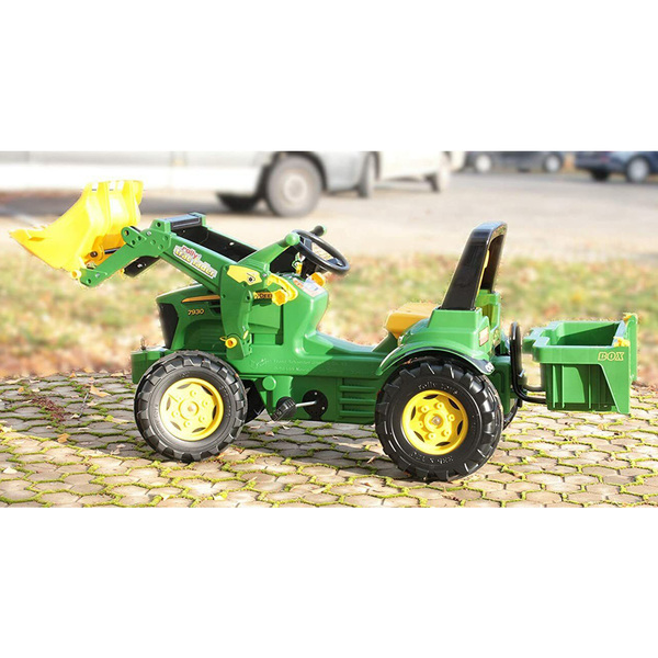 Tracteur à pédales John Deere 7930 avec remorque