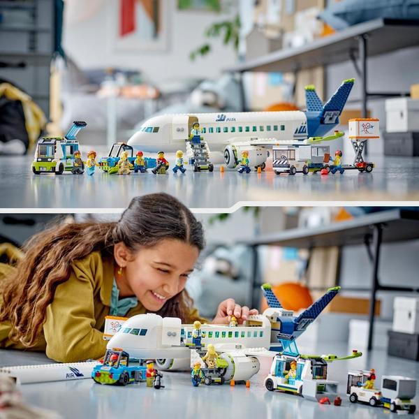 Images Gratuites : aéroport, avion, voie, jouet, jouets, Lego