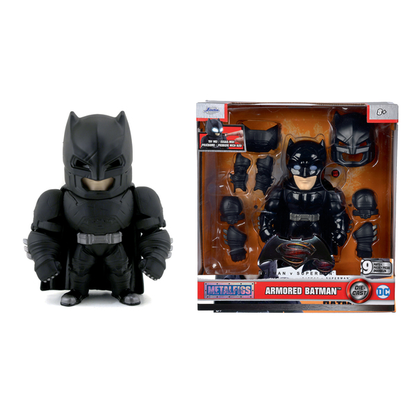 Figurine Batman en métal 15 cm avec armure