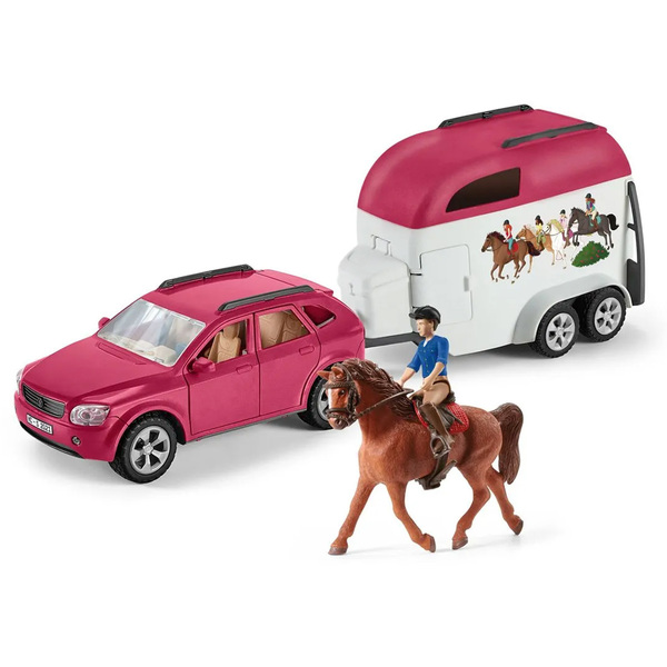 Voiture avec remorque pour chevaux