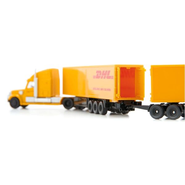 Modèle réduit DHL Road Train